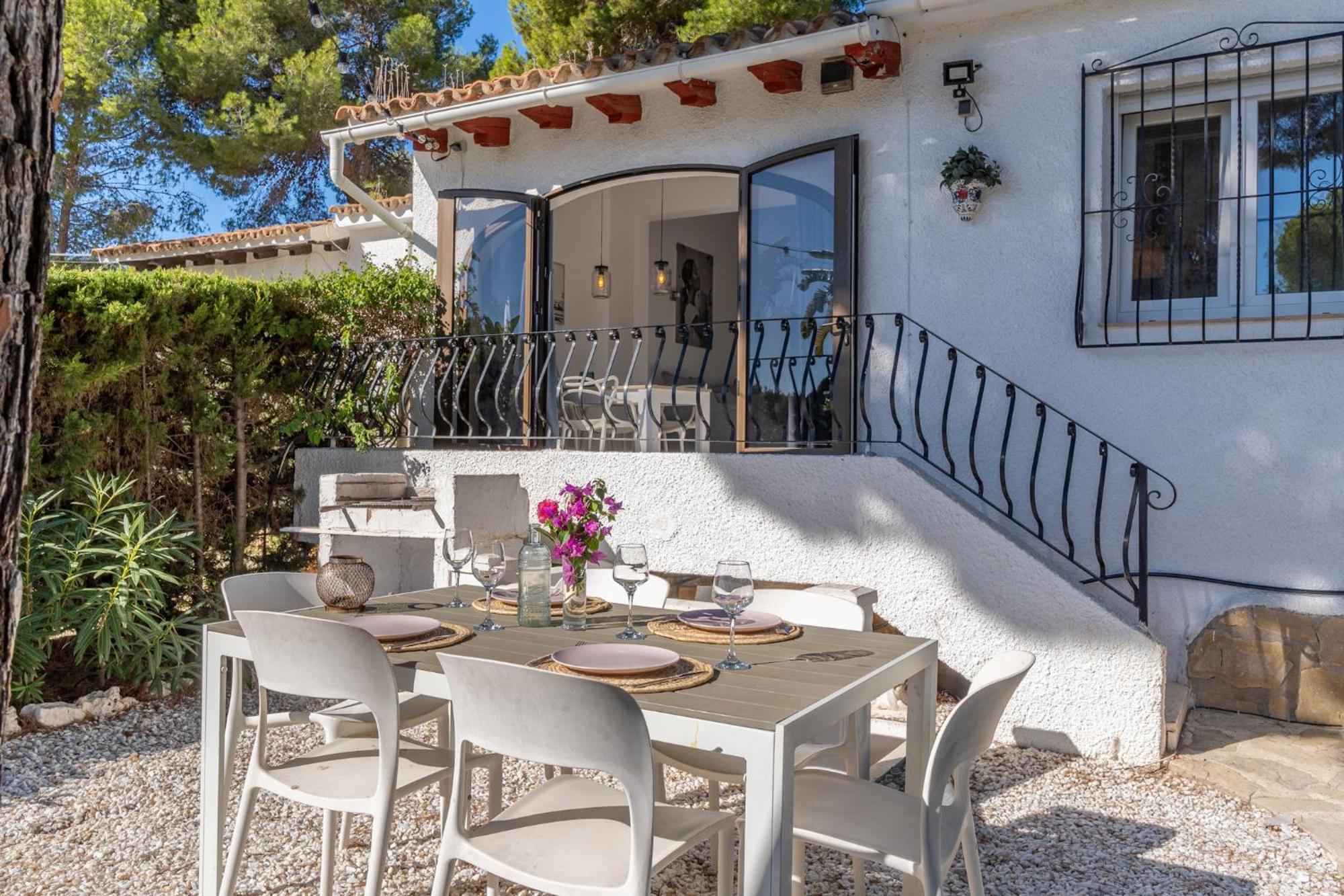 Bungalow Marquerite Moraira, 5 Minutes From Beach Teulada Exterior photo